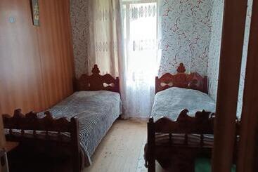 پانسیون Guest House Cafe Nita