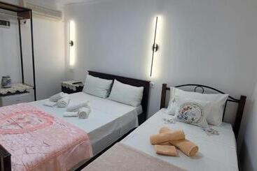 پانسیون Guest House Emily