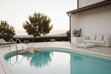 تختخواب و صبحانه Casa Mavàl