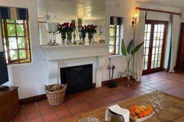 تختخواب و صبحانه Franschhoek Manor Luxury Boutique Guesthouse
