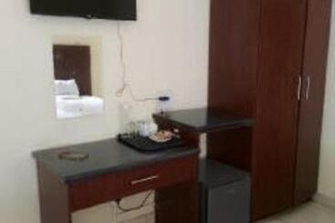 تختخواب و صبحانه Jakaranda Guest House