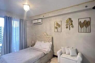 مبيت وإفطار Vee Sky Hideaway