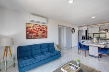 Cabo Cove 408