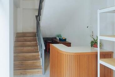 هتل Reddoorz At Elton Guesthouse