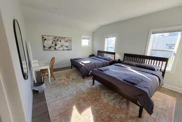 پانسیون Byward Market Luxury Guesthouse