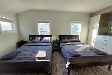 پانسیون Byward Market Luxury Guesthouse