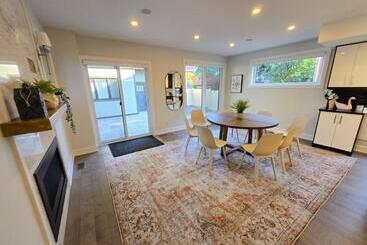پانسیون Byward Market Luxury Guesthouse