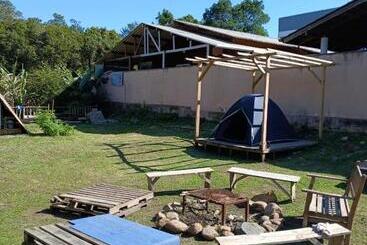 پانسیون Lá Casita Casa Familiar Hospedagem E Camping Urbano