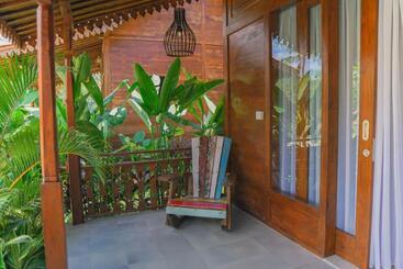 استراحتگاه Bhalance Retreat