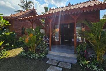 استراحتگاه Bhalance Retreat