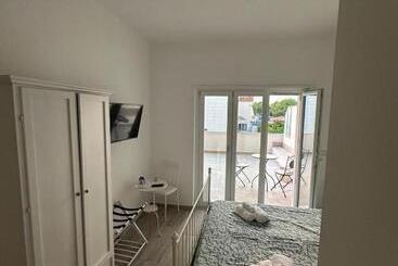 Seaside Bed And Breakfast