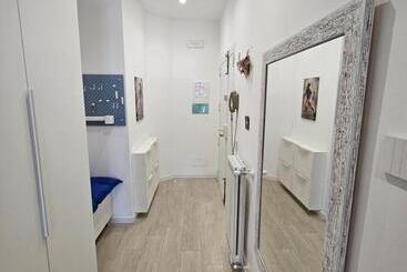 تختخواب و صبحانه Casita Azul