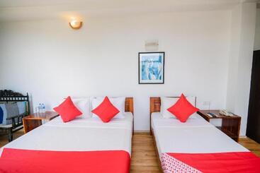 هتل Jasmin House