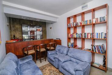 هتل Jasmin House