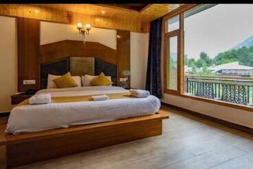 هتل Jogini Height S   Chandra A S Hospitality