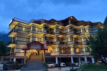 هتل Jogini Height S   Chandra A S Hospitality