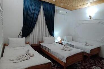 هتل Parvina Boutigue