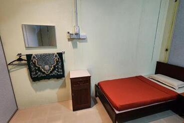 مُتل Lagenda Resthouse Cenang Beach