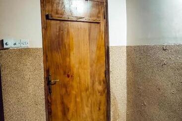پانسیون Mambo House