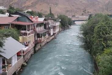پانسیون Roma S Guesthouse