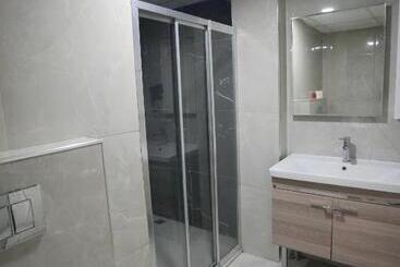 Amazon Suit Otel