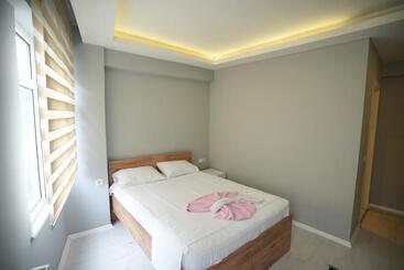 Amazon Suit Otel
