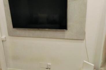 تختخواب و صبحانه Colon Rooms