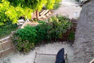 تختخواب و صبحانه Green View Jambiani