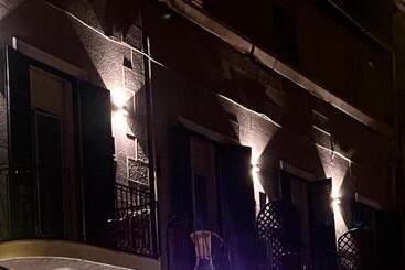 تختخواب و صبحانه Il Balcone Sullo Stretto