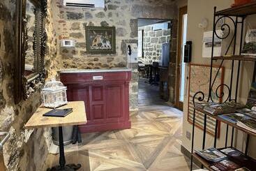 هتل Le 19   38m2 Terrasse Jacuzzi   Centre Historique   Clim