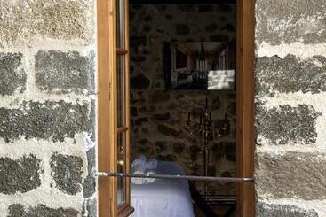 هتل Le 19 Chambre Chapelle 43m2   Centre Historique   Clim