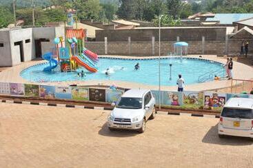 هتل Sierra Caves Resort Ltd