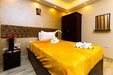 هتل Venus Guest House