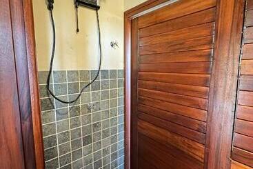 هتل Vila Ronquinha   Arpoador