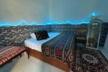 پانسیون Black Pillow Villa