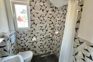 پانسیون Room Ejna 2