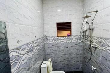 پانسیون Rooms By Skein