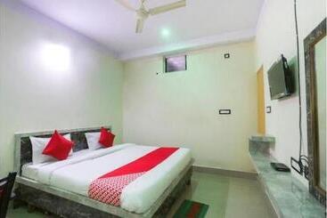 پانسیون Smita Residency A Barabhuja Hotel Group