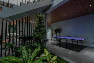 استراحتگاه Damienerose Garden Villa