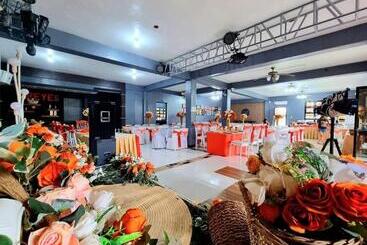 Reyes Beach Resort