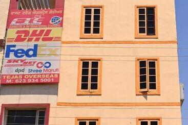 مبيت وإفطار Aghnya Guest House