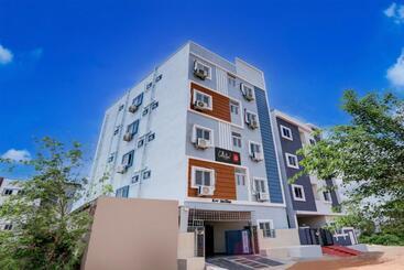 Super Hotel O Adibatla