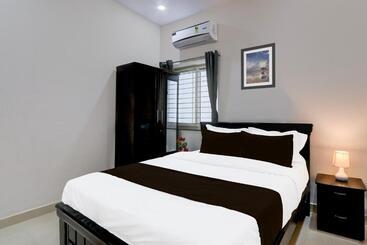 Super Hotel O Adibatla
