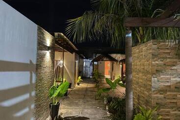 هتل Himeyn Beach Inn   Ocho Homes By Eight Continents