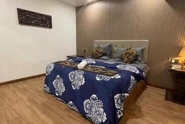 هتل Himeyn Beach Inn   Ocho Homes By Eight Continents