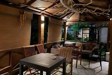 هتل Himeyn Beach Inn Ocho Homes By Eight Continents