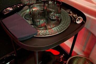 هتل Romeo Nights   Love Rooms   Jacuzzi Hydromassage