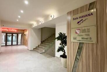 هتل Romeo Nights   Love Rooms   Jacuzzi Hydromassage