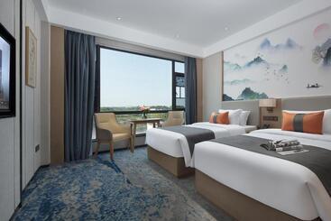 Kanglai Hotel   Changsha Huanghua Airport Dalucun Metro Station Airport Pick Up And Drop Off Service