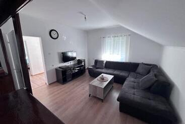 پانسیون Apartman Bjelisi